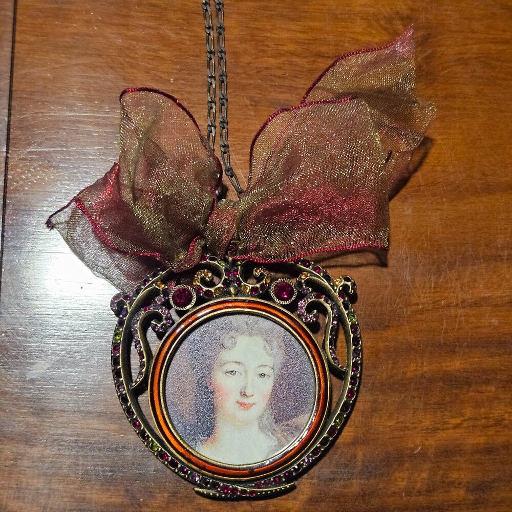 RARE JAY STRONGWATER VICTORIAN HEART CRYSTAL ENAMEL HANGING MINI FRAME ORNAMENT